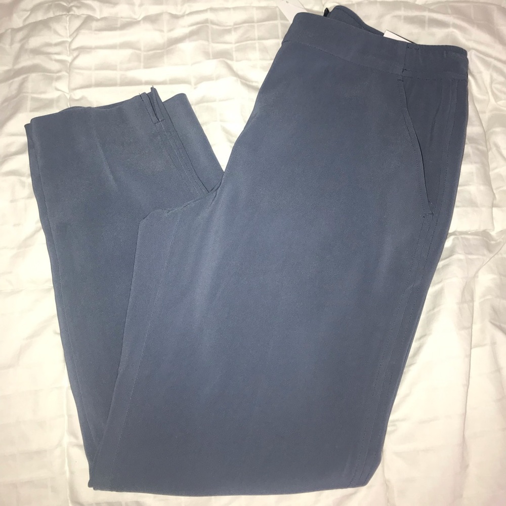 💚white house black market Casual pants...